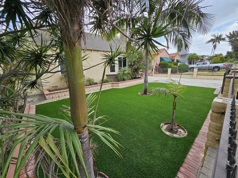 Colorado 1.5 in 80 oz Artificial Grass Roll